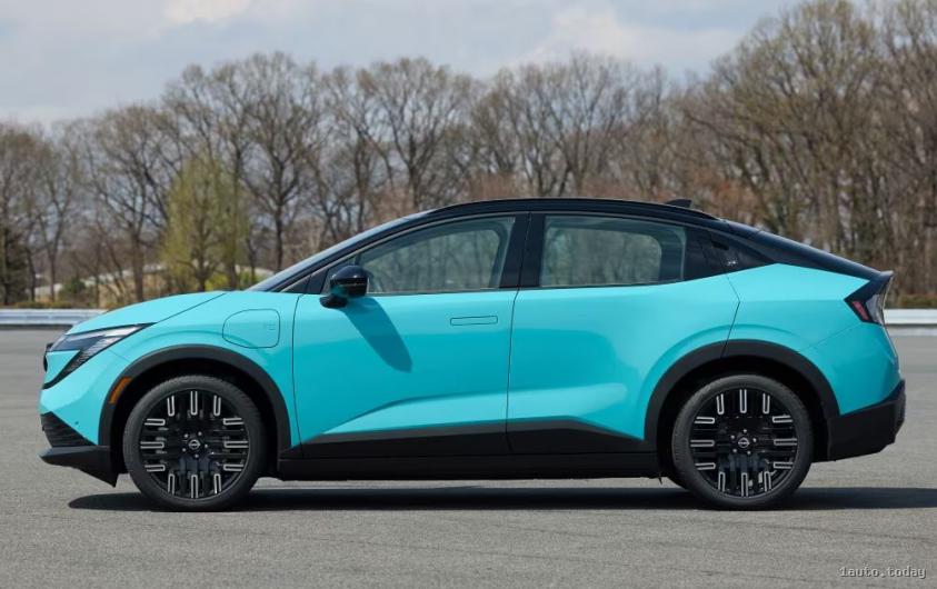 Nissan Leaf 2026 – Seitenansicht